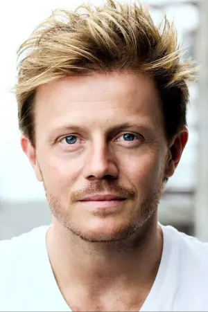 Фото Закарі Гарред #133247