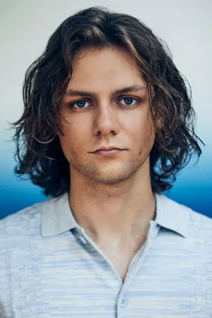 Фото Тай Сімпкінс (Ty Simpkins) #66880