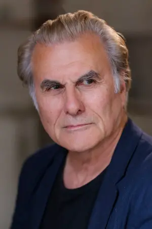 Фото Олівер Коттон #32872