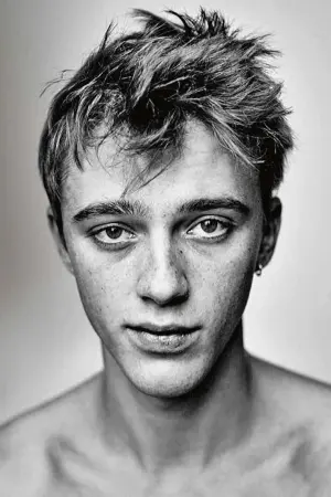 Фото Бенджамін Вуазен (Benjamin Voisin) #108509