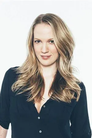 Фото Емілі Кармайкл #7853