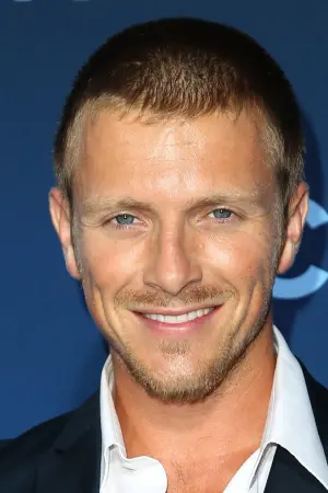 Фото Чарлі Бьюлі #19046