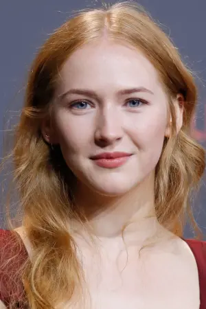 Фото  (Gina Stiebitz) #236928