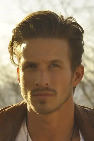 Фото  (Adam Huber) #231375