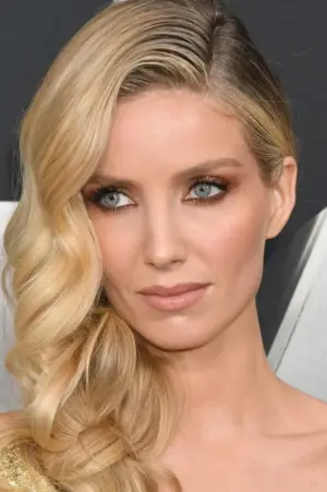 Фото Аннабель Уолліс (Annabelle Wallis) #70460