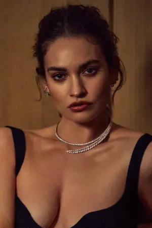 Фото Лілі Джеймс (Lily James) #32735