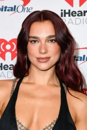 Фото Дуа Ліпа (Dua Lipa) #327043