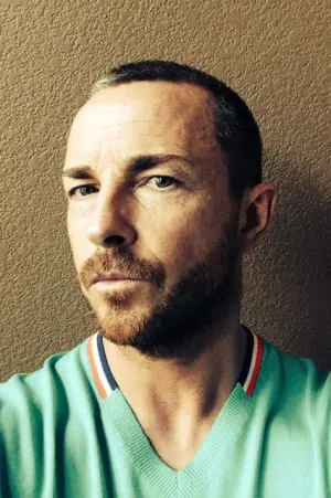 Фото Люк Керні #12543