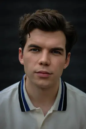 Фото Люк Ньютон #247488