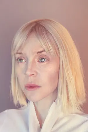 Фото Антонія Кемпбелл-Хьюз #40470