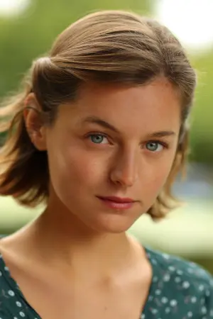 Фото Емма Коррін (Emma Corrin) #62140