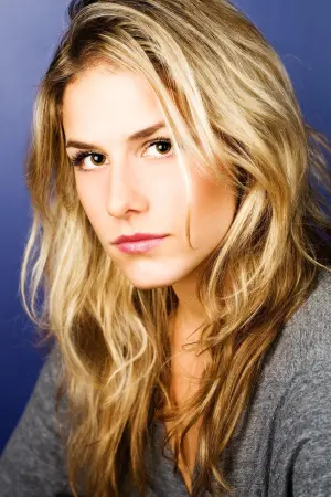 Фото  (Alix Wilton Regan) #207894