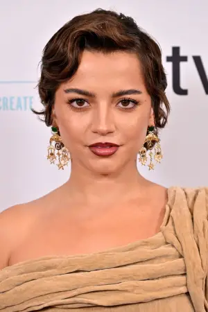 Фото Ізабела Мерсед (Isabela Merced) #328019