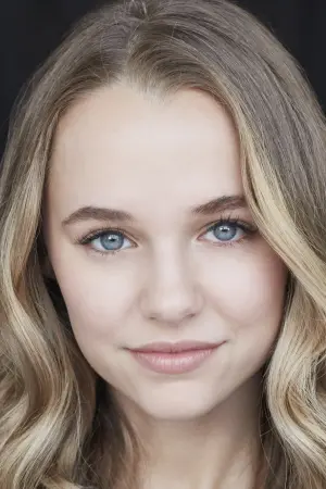 Фото Madison Iseman #13190