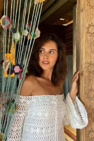 Фото  (Yasmine Raeis) #340103