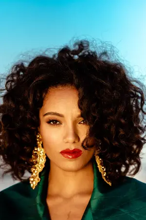 Фото Мейсі Річардсон-Селлерс (Maisie Richardson-Sellers) #29270