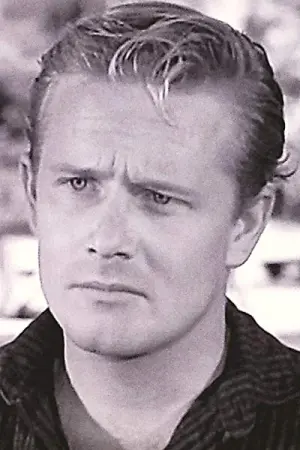 Фото Чак Кортні #52581