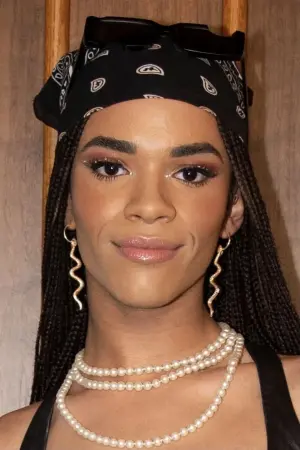 Фото  (Yasmin Finney) #274549