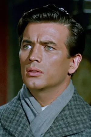 Фото Пʼєр Бріс #259392