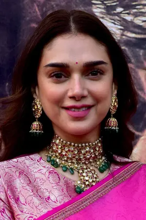 Фото Адіті Рао Гідарі (Aditi Rao Hydari) #162883