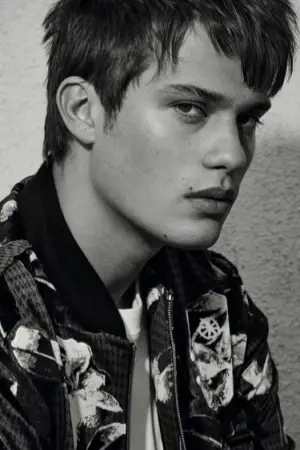 Фото Микола Галіцин (Nicholas Galitzine) #23975