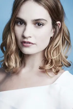 Фото Лілі Джеймс (Lily James) #32744