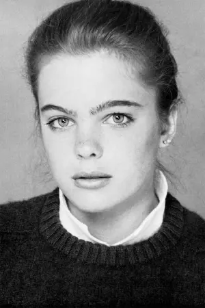 Фото Еріка Єленяк (Erika Eleniak) #53194