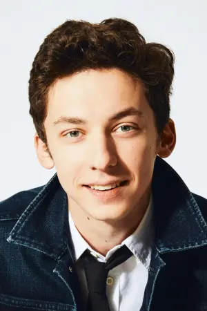 Фото Ендрю Барт Фельдман (Andrew Barth Feldman) #70107