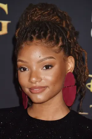 Фото Холлі Бейлі (Halle Bailey) #8338