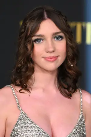 Фото  (Alexa Swinton) #335103