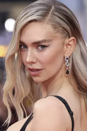 Фото Ванесса Кірбі (Vanessa Kirby) #251752