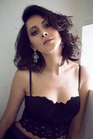 Фото  (Yasmine Raeis) #255310