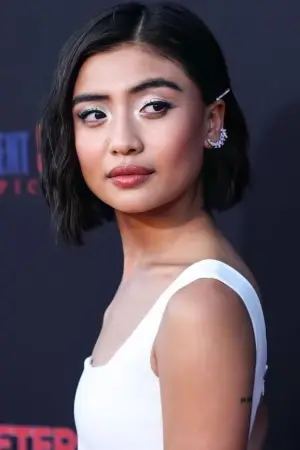 Фото  (Brianne Tju) #148574