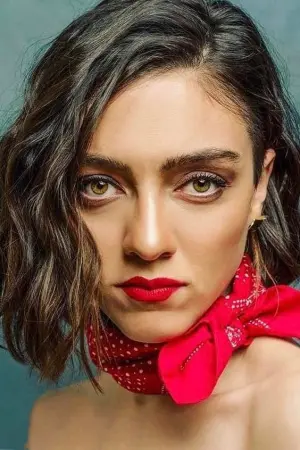 Фото Мерве Діздар (Merve Dizdar) #131937