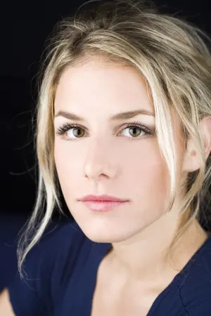 Фото  (Alix Wilton Regan) #207897