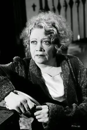 Фото Естер Ховард #144160