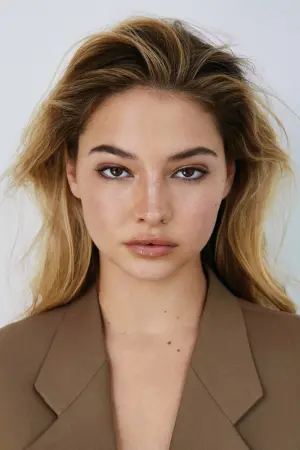 Фото Мадлен Клайн (Madelyn Cline) #12969