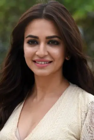 Фото  (Kriti Kharbanda) #310621