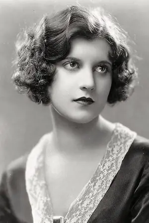 Фото Дороті Гуллівер #90385