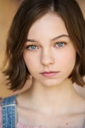 Фото  (Emma Myers) #28647