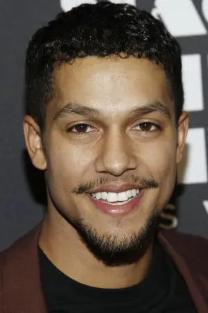 Фото Люк Бродлік #48984