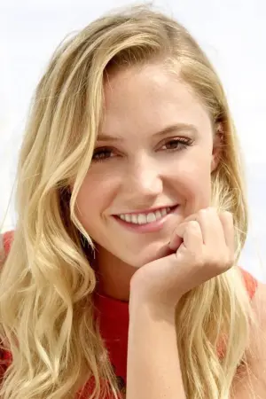 Фото Майка Монро (Maika Monroe) #34499