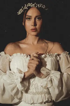 Фото  (Yasmine Raeis) #340102