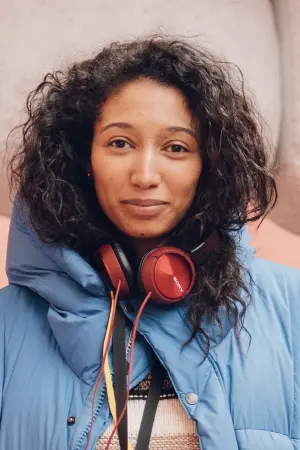 Фото  (Raine Allen-Miller) #197754