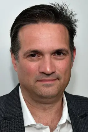 Фото Меттью Баррі #70800