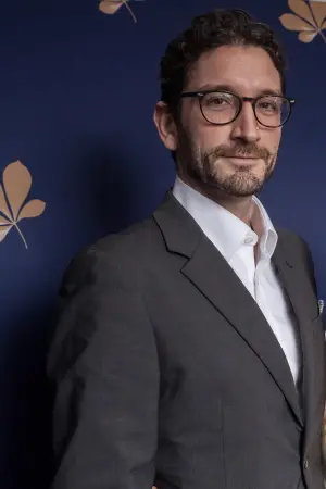 Фото Едмунд Кінґслі #86183