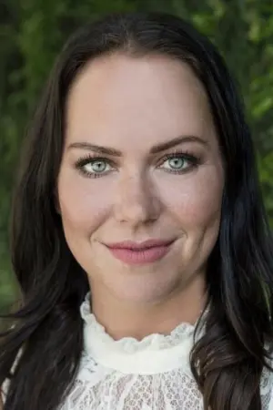 Фото Керолайн Клементс #16650