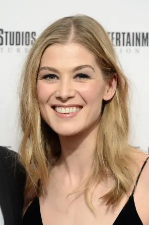 Фото Розамунд Пайк (Rosamund Pike) #16545