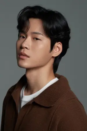 Фото  (Yun Ji-on) #330445