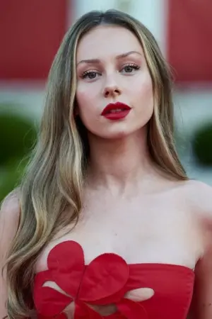 Фото Естер Експозіто #152737